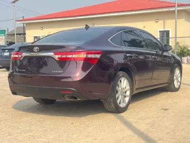 Toyota Avalon