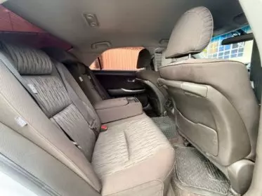 Toyota Crown Athlete