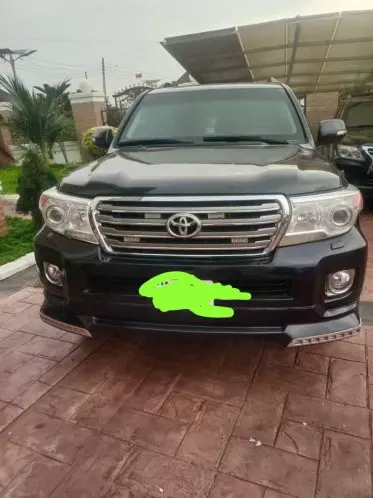 Toyota Land Cruiser V8