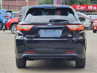 Toyota Harrier hybrid 