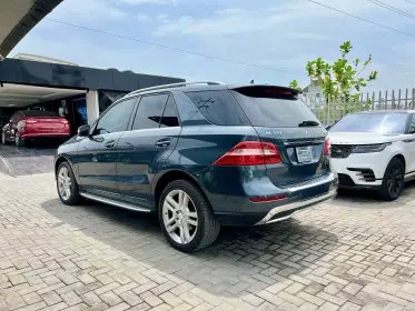 Mercedes-Benz ML 350