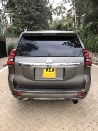 Toyota Land Cruiser Prado TX L
