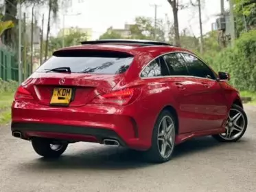 Mercedes-Benz CLA 180