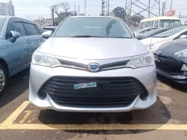 Toyota Fielder hybrid 