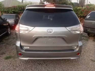 Toyota Sienna