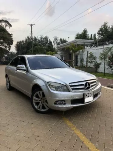 Mercedes-Benz C 200