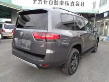 Toyota LAND CRUISER 300 LC300