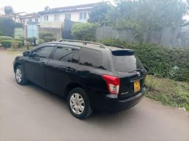 Toyota Fielder 