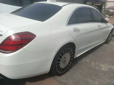 Mercedes-Benz S 550