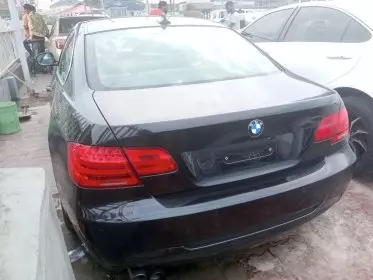 BMW 325i