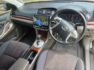 Toyota Premio 