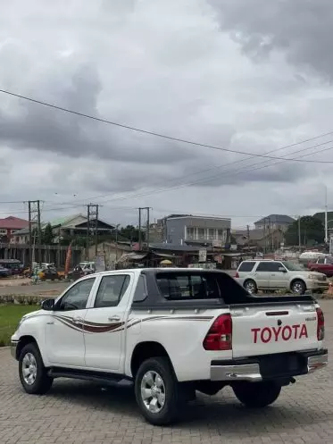 Toyota Hilux