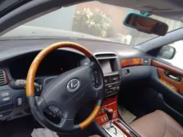 Lexus LS 430