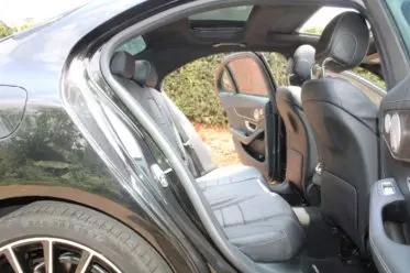 Mercedes-Benz C200