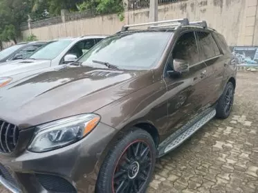 Mercedes-Benz GL 400