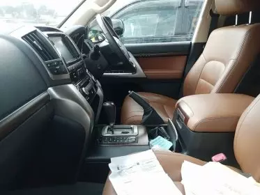 Toyota Landcruiser  V8