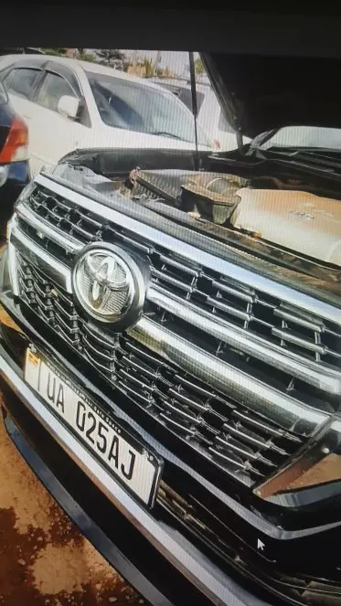 Toyota Land Cruiser V8