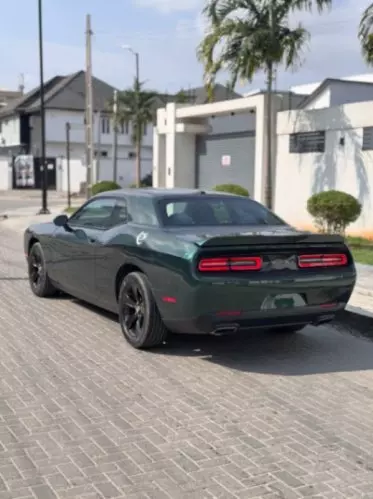 Dodge Challenger