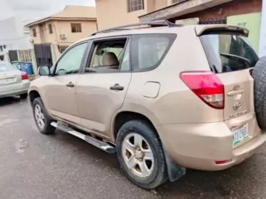 Toyota RAV 4