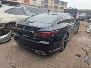 Lexus LS 500
