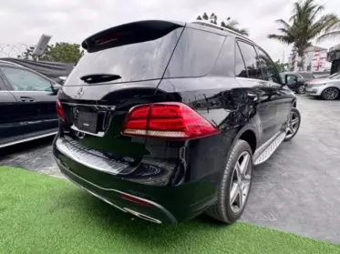 Mercedes-Benz ML 350