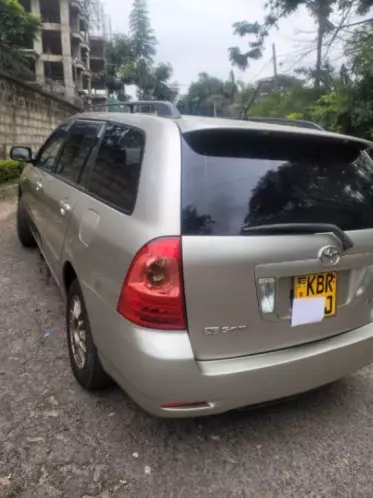 Toyota Fielder 