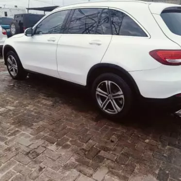 Mercedes-Benz GLC 300