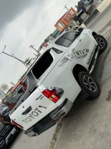 Toyota Hilux