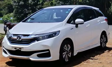 Honda Fit shuttle hybrid