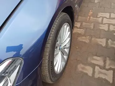 BMW 523
