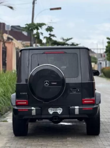 Mercedes-Benz G 550