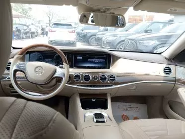 Mercedes-Benz S 550