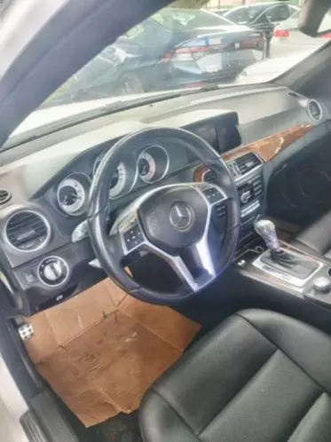 Mercedes-Benz 300