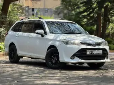 Toyota Fielder 