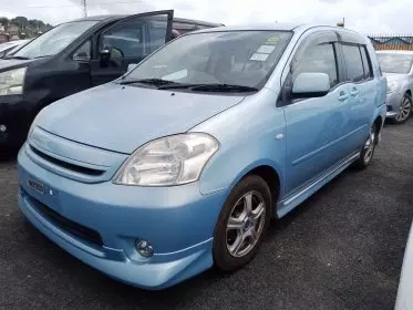Toyota Raum