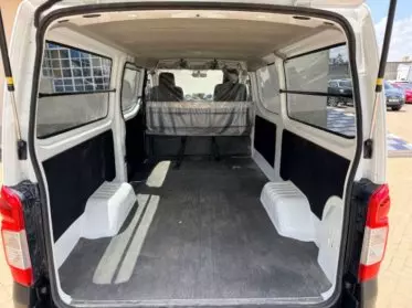 Nissan NV300