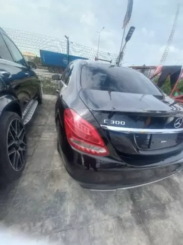 Mercedes-Benz C 300