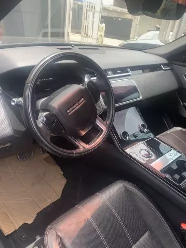 RANGE ROVER Autobiography