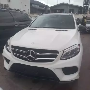 Mercedes-Benz GLE 400