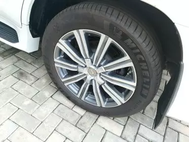Lexus LX 570