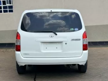 Toyota Succeed