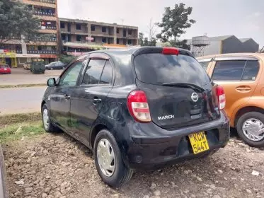 Nissan March 
