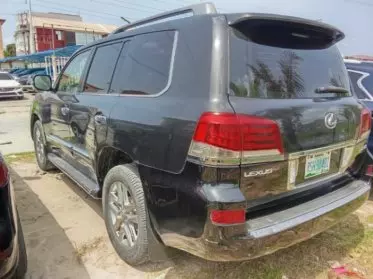 Lexus LX 570