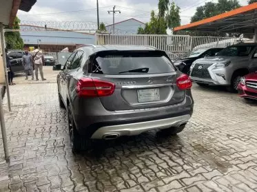 Mercedes-Benz GLA 250