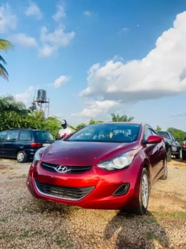 Hyundai ELANTRA CN7