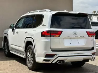 Toyota LAND CRUISER 300 LC300