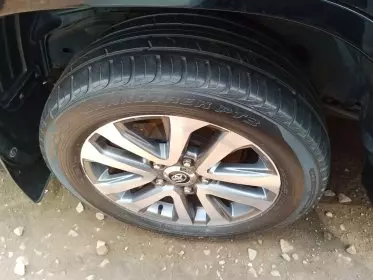 Toyota Landcruiser  V8