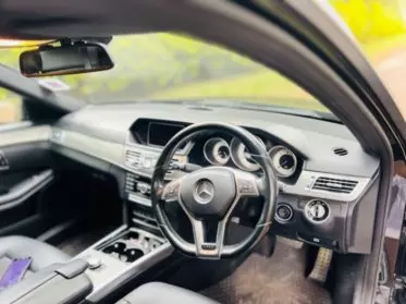 Mercedes-Benz E250