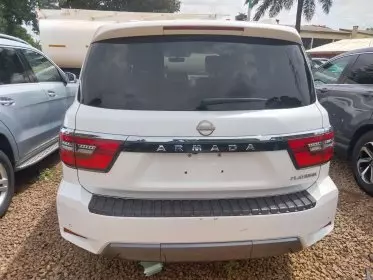 Nissan Armada