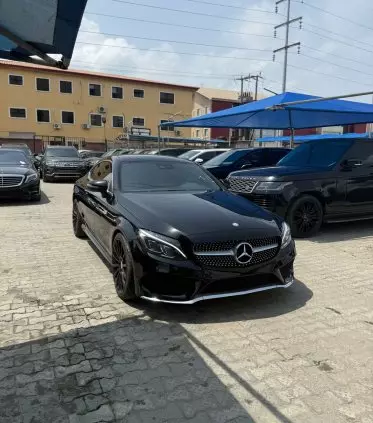 Mercedes-Benz C 300